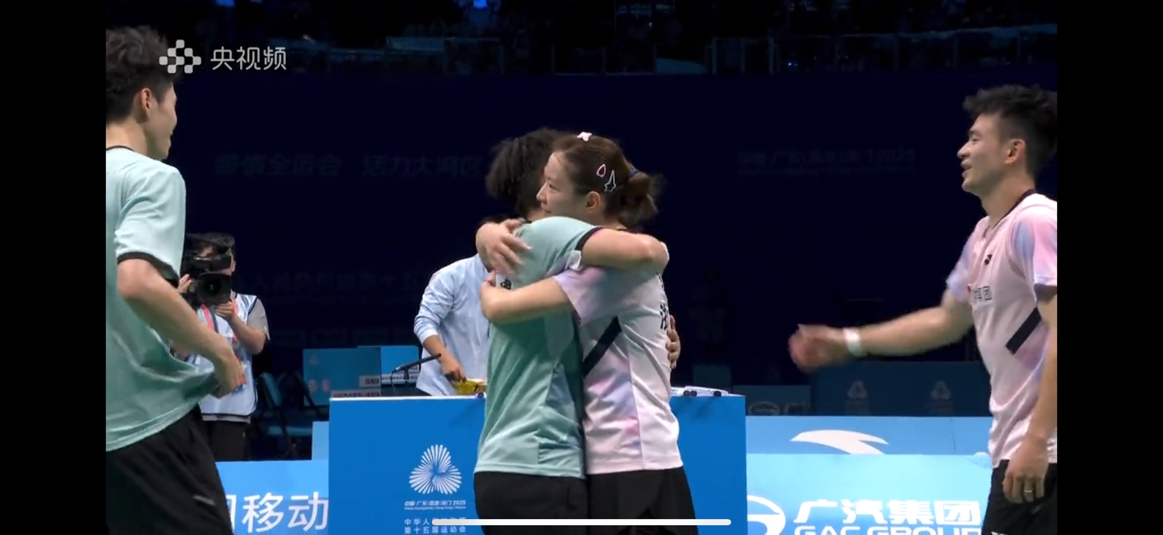 黄东萍和黄雅琼……❤️这真是多少年的战斗游戏