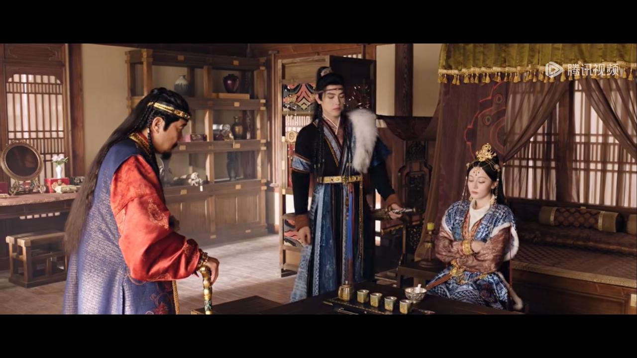 通过这两个美丽的小姐姐的对话，我想到了一个可怕的事情，那就是这个伊里尔为了能更有