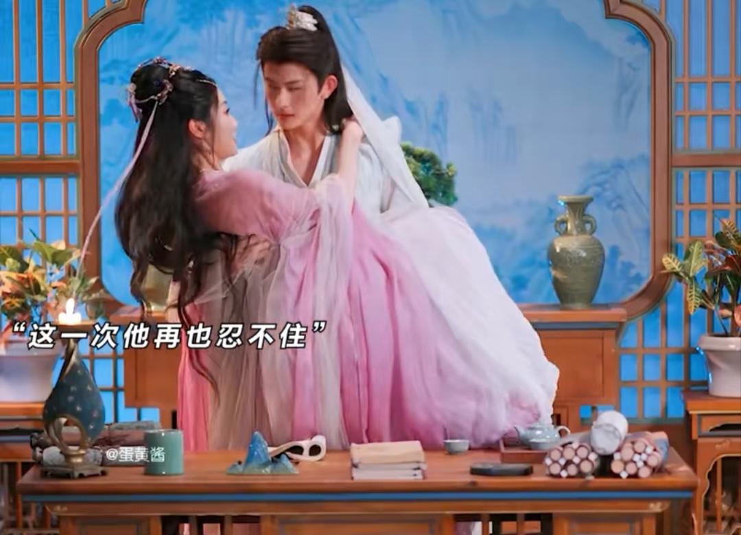 3000万拍10天，岳雨婷版紫萱把童年滤镜砸得稀碎。
短剧这股歪风，简直是在给经