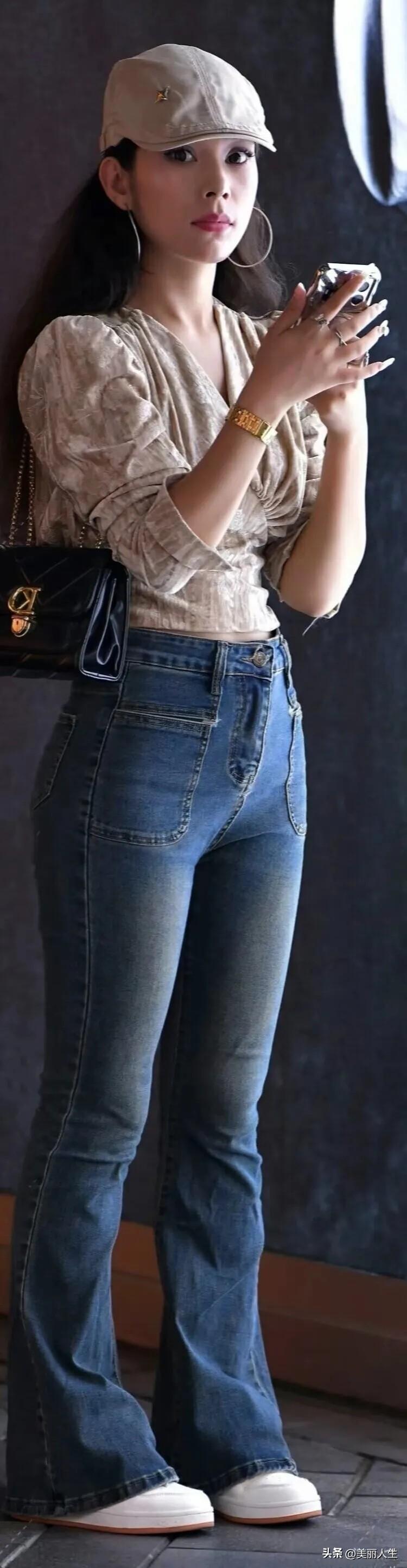 物质可以简陋，但精神必须富足，
口袋空空也要脚步匆匆🌿🌿🌿