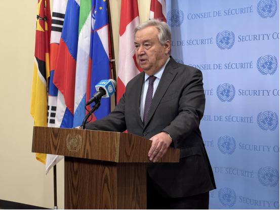 丧心病狂！苏丹医院遭无人机轰炸，甚至医护儿童惨死，救命地秒变成人间炼狱。
 
3