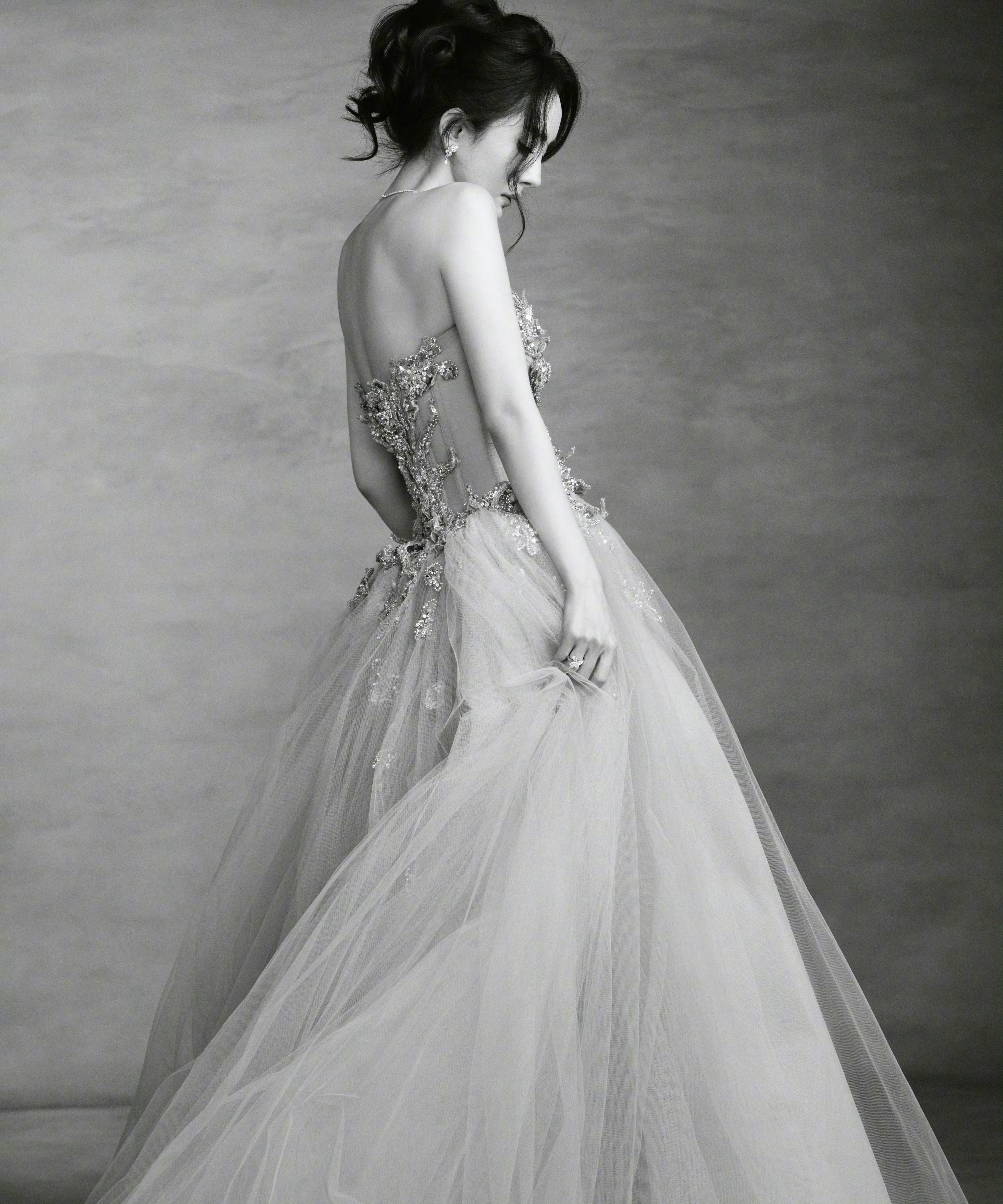 杨幂将出席第38届大众电影百花奖 ，她穿了Zuhair Murad 2025 春