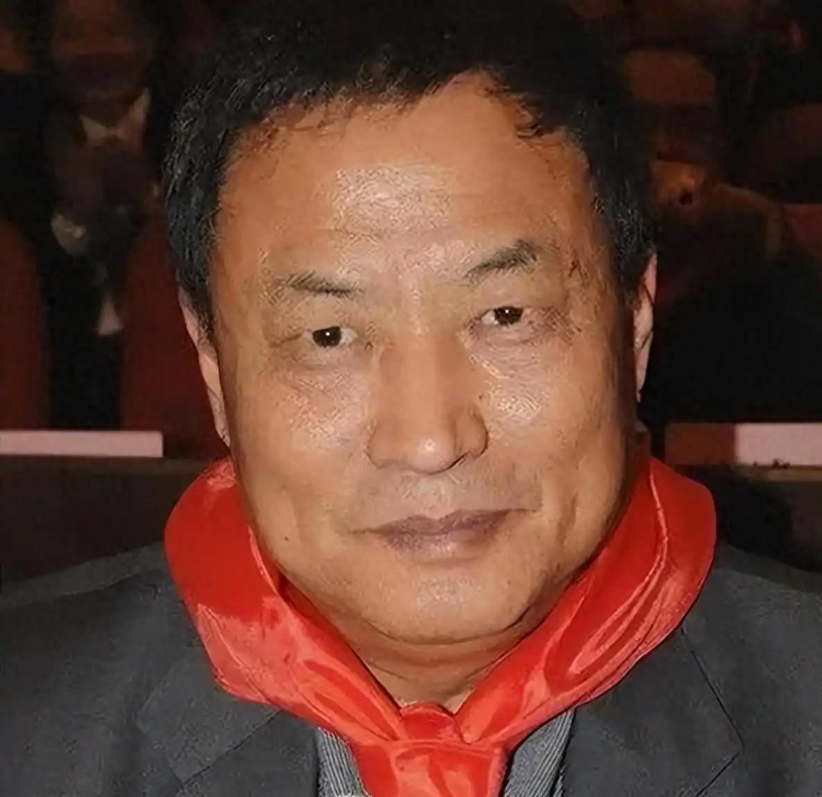 1979年对越自卫反击战打响，李德生为何极力反对让自己儿子担任前线参谋？
197