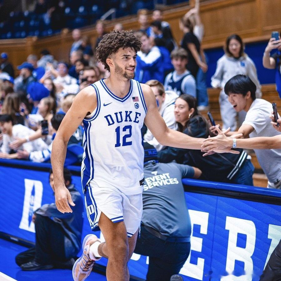 NBA2026nba选秀 据NBA记者布雷特·西格尔透露，灰熊队几乎不可能变动自