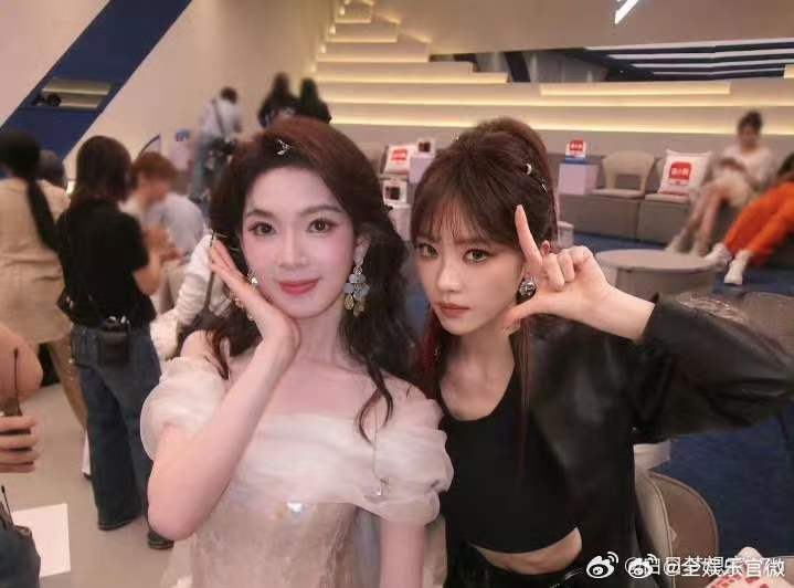 瑶台月下浪姐总决赛 无限循环瑶台月下总决赛舞台《想见你想见你想见你》，舞台效果炸