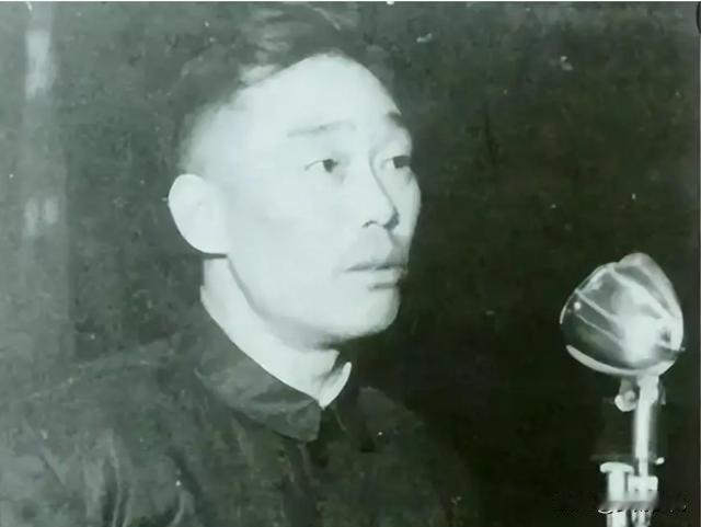 1949年选上海公安局长，陈赓力荐特科神枪手，陈毅看中的却不是枪法
 
1949