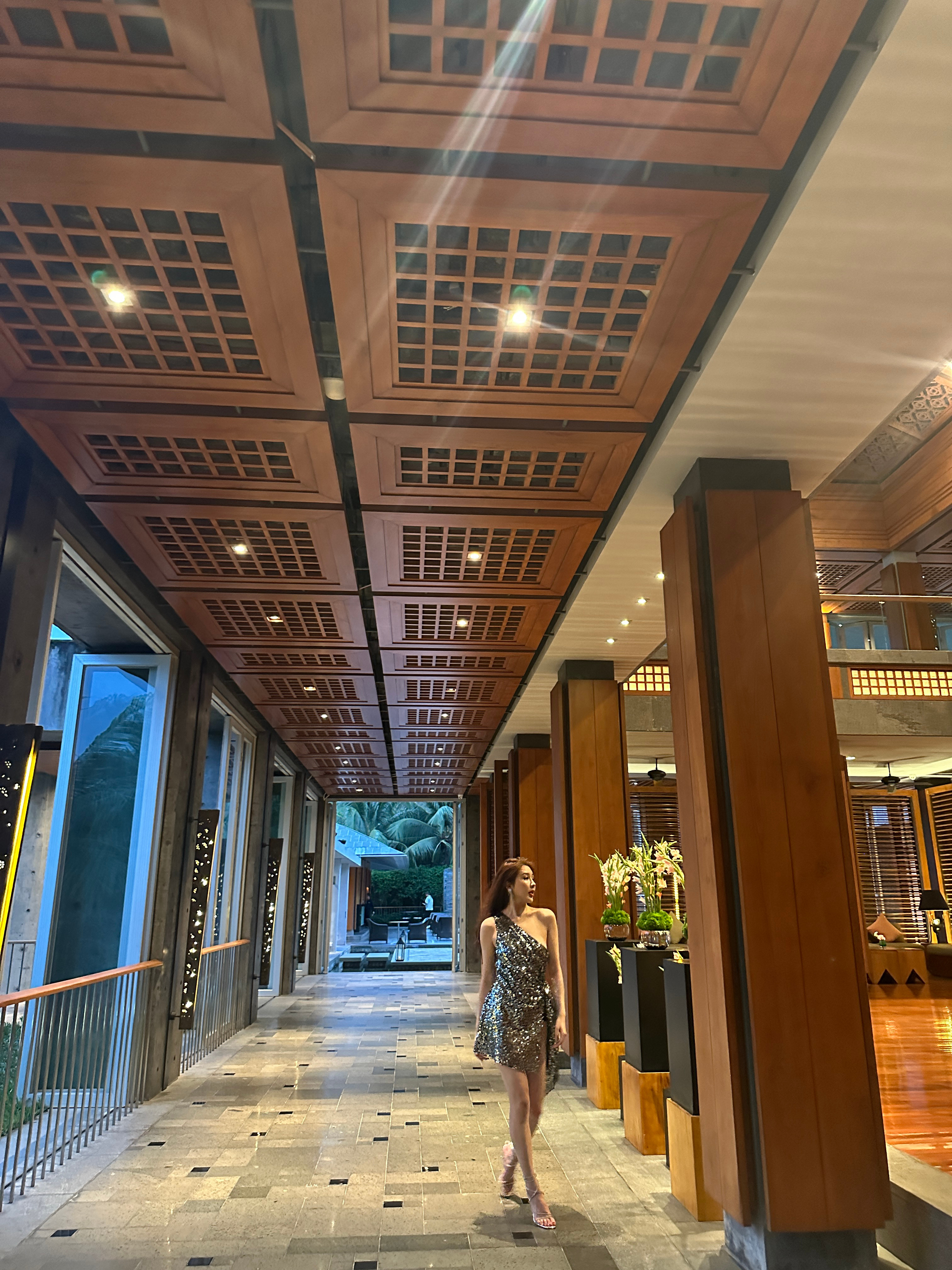 一些碎片收集了很多小礼裙都没有时间穿可是依然不能阻挡我对服装的热爱喜欢暖和的地方