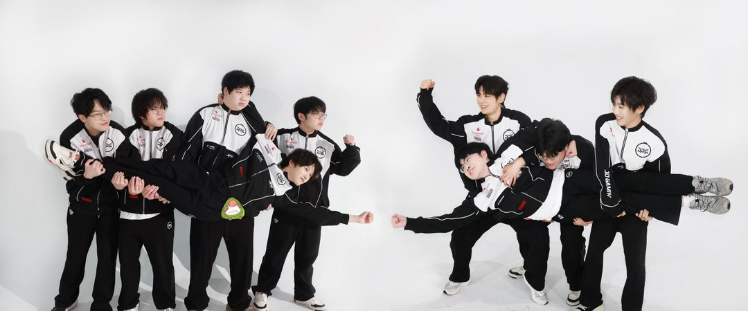 坚定所信 京刃破晓好有创意的姿势！ 