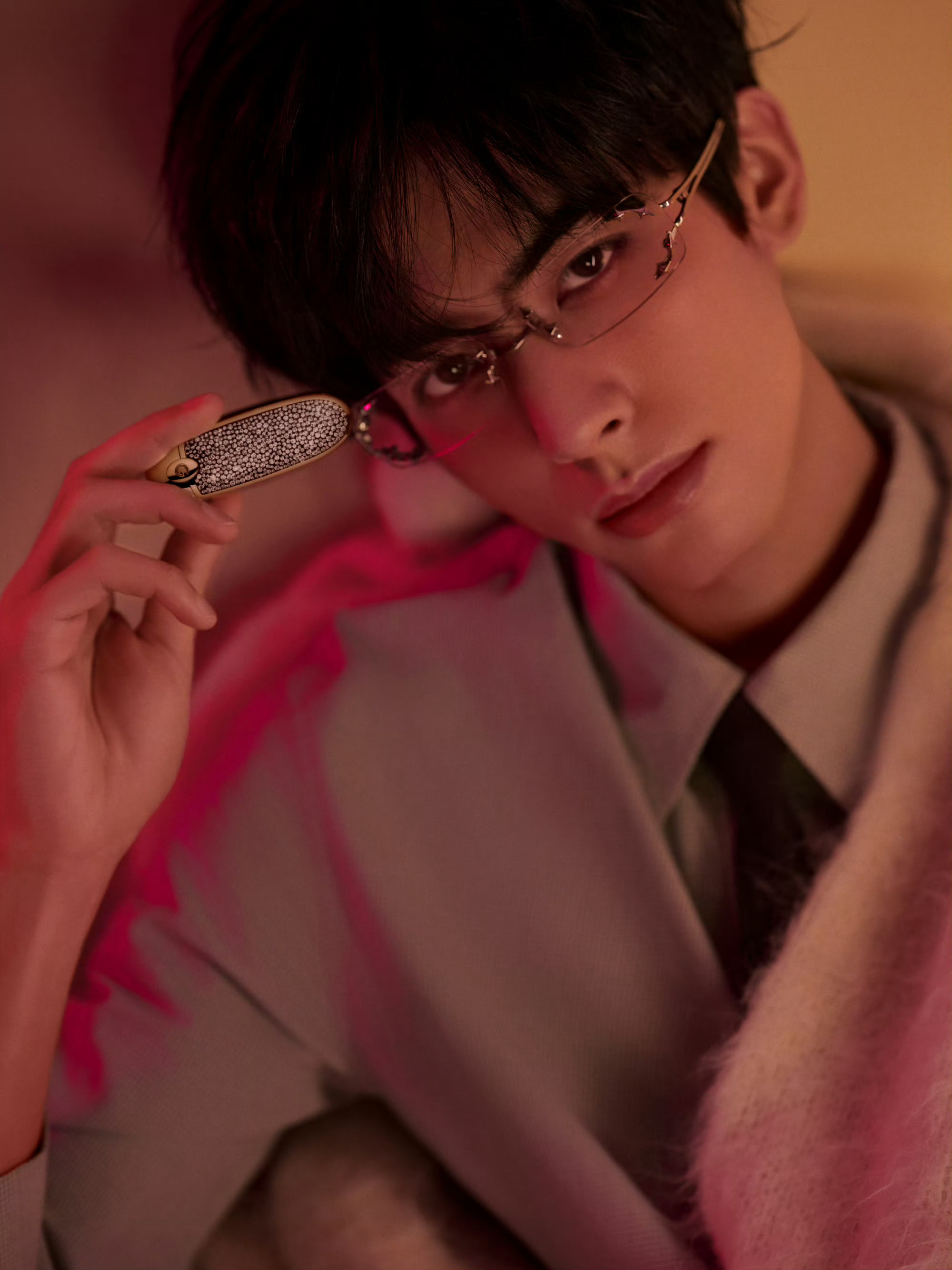 宋威龙、赵今麦娇兰情人节双人大片恭喜俩人双双升title❗️🎉 