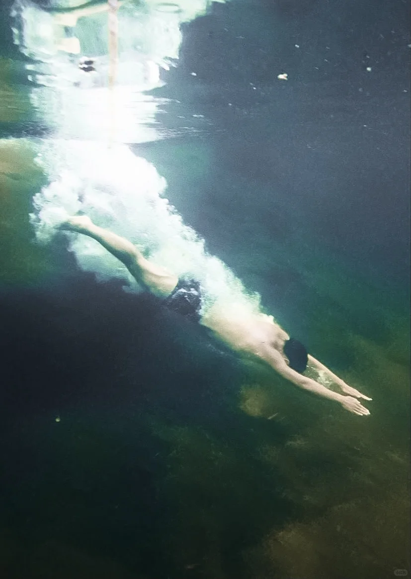 好好地压缩裤被刮了一个洞