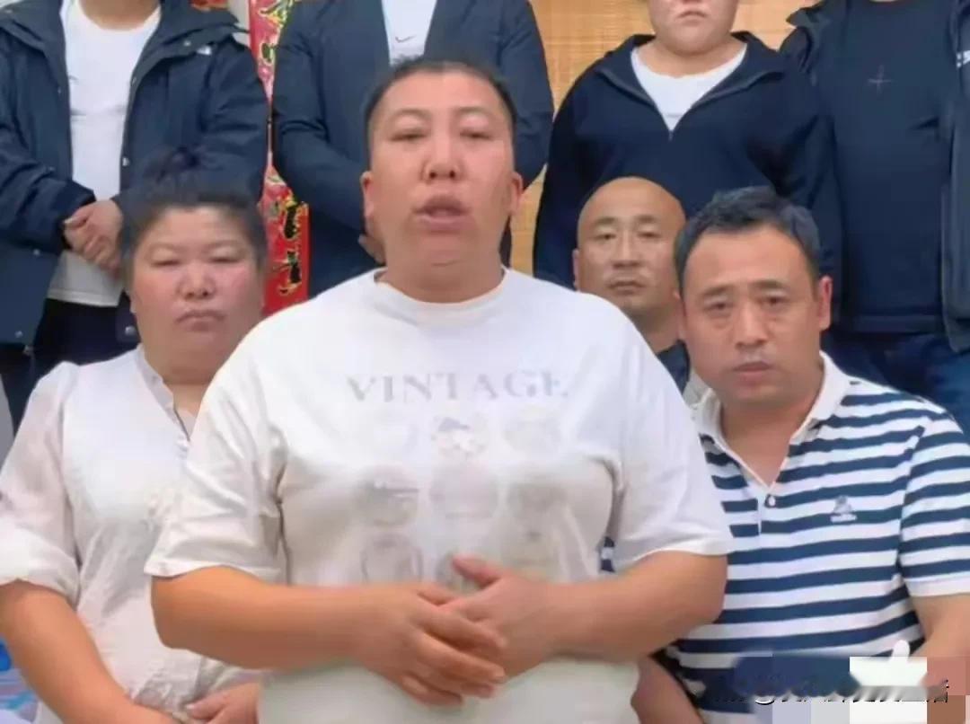 东北雨姐如果继续直播，你还会支持她吗？
据有关部门儿介绍，10月份东北雨姐的账号
