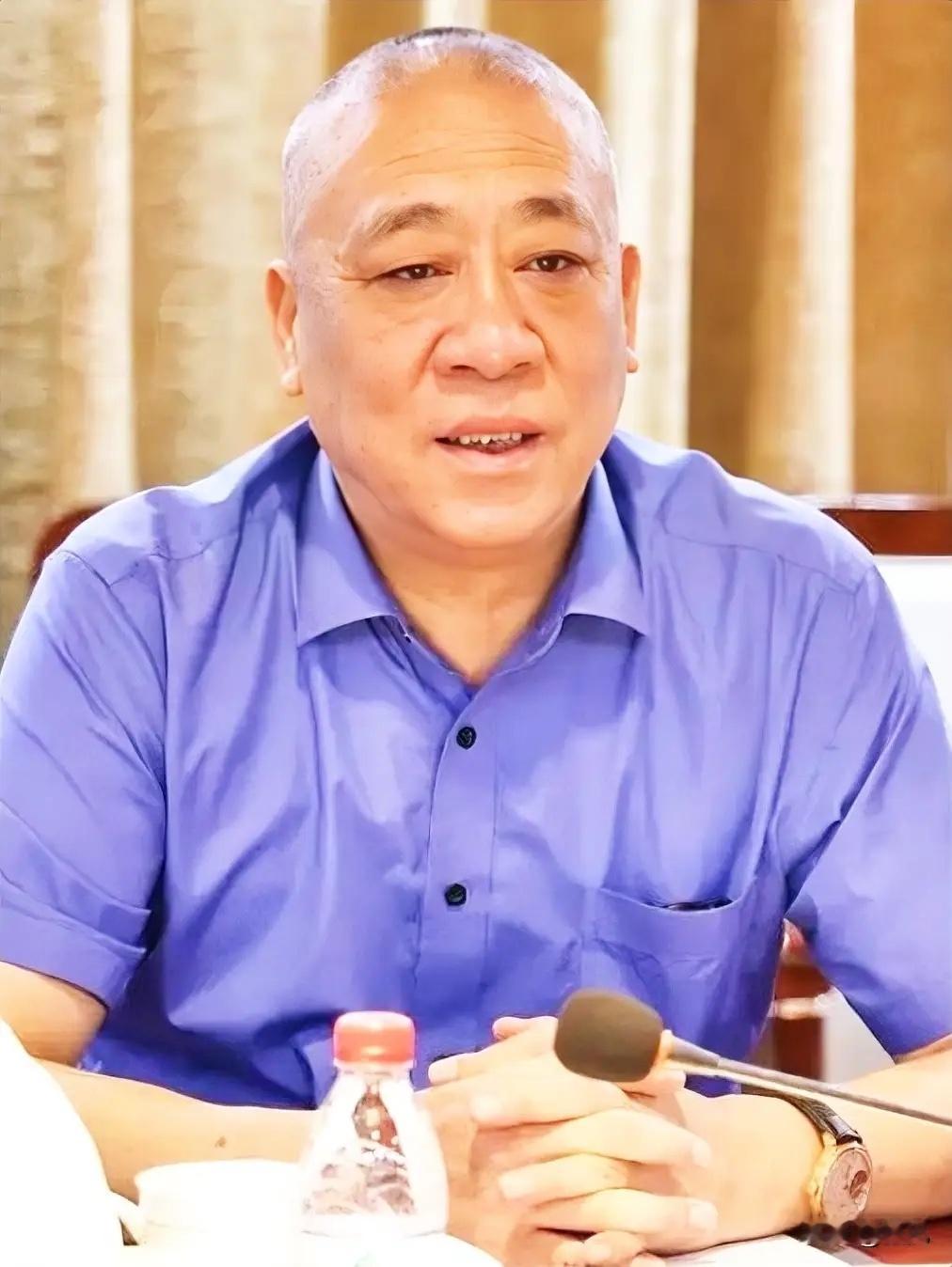 啥才叫真正的慈善！崔培军说，我们不是说不做公益，而是作为一个企业来说，首先要考虑