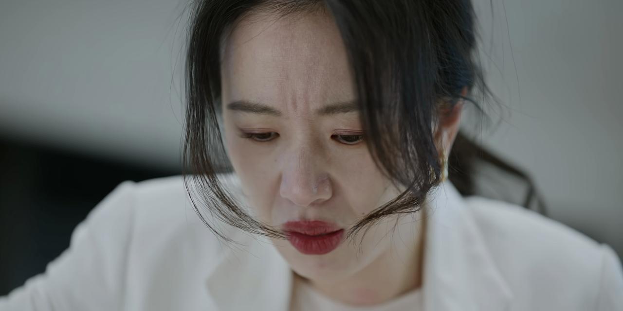 一觉醒来，鲁贞贞的天塌了！

本来她是小三上位，以为嫁给了霸总，以为从此就走上了