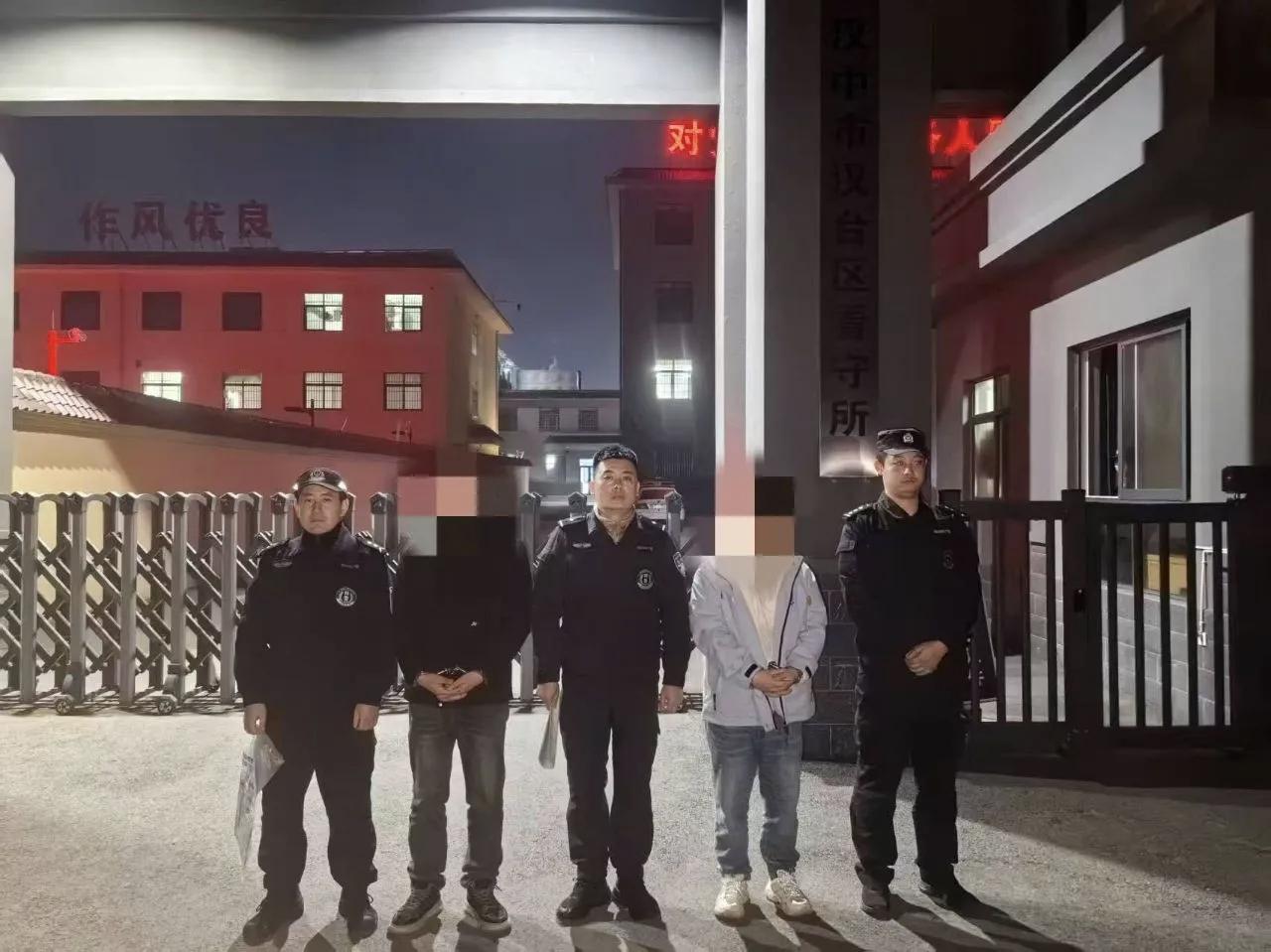 12月2日，分局特巡警大队根据研判线索精准出击，抓获两名外地逃犯。这一幕，令人振