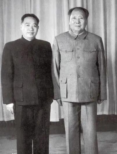 2015年，汪东兴年近百岁之际，在生命的最后一刻透露出一个惊天秘密，他含泪说：“