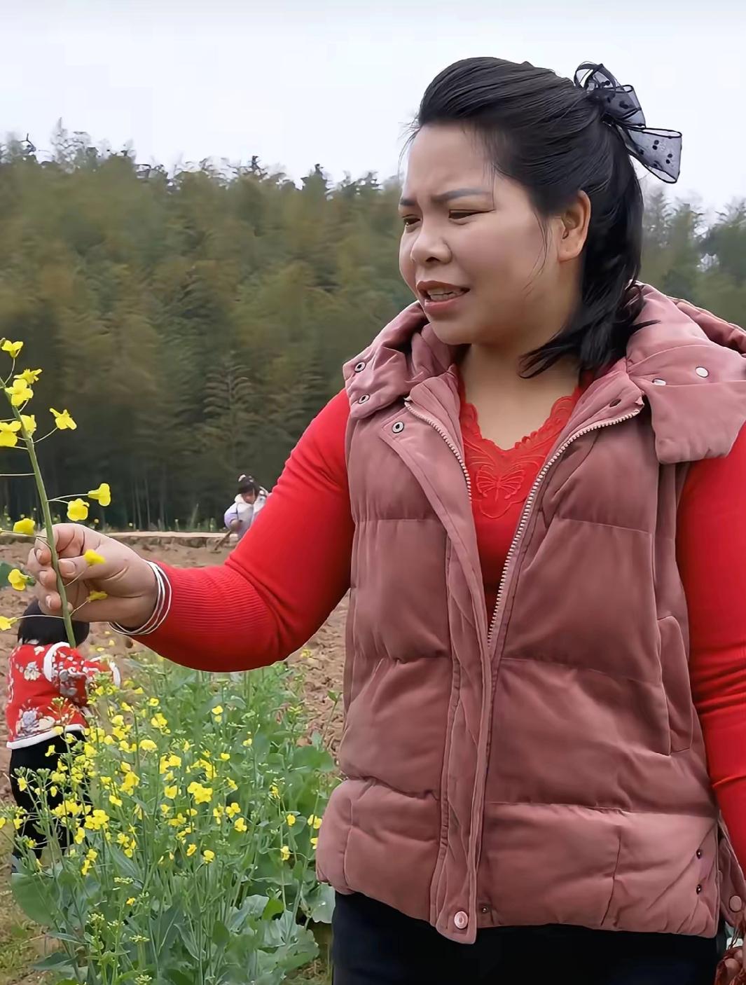 四哥和英子的爱情，其实它们来过。
时过境迁，物是人非事事休，欲语泪先流。
四哥的