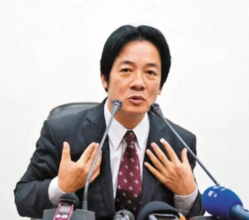 台“总统府”正式宣布，

4月13日，台湾地区所谓“总统府”召开记者会宣布：赖清