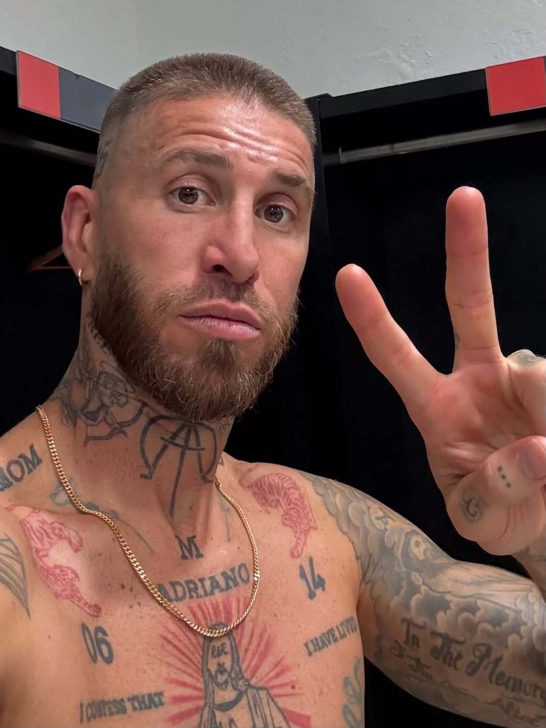 拉莫斯IG：新造型✂️💈你觉得如何？😁halamadrid ​​​