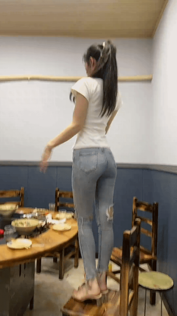 再这样下次不能带出门了，三杯酒下肚就放飞自我[笑哭]