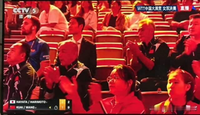 王曼昱蒯曼搭档再次夺冠，看来这个配合稳了！