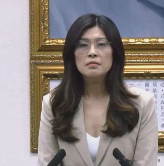 郑丽文又要干一件不一般的大事——计划推动修法，把被冻结的50亿元党产给盘活。这笔