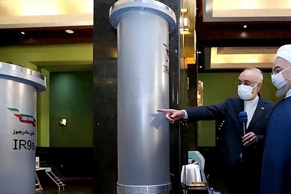 特朗普在中东彻底急眼了，欧洲盟友光喊口号，关键时候一个兵都不出，连霍尔木兹海峡护