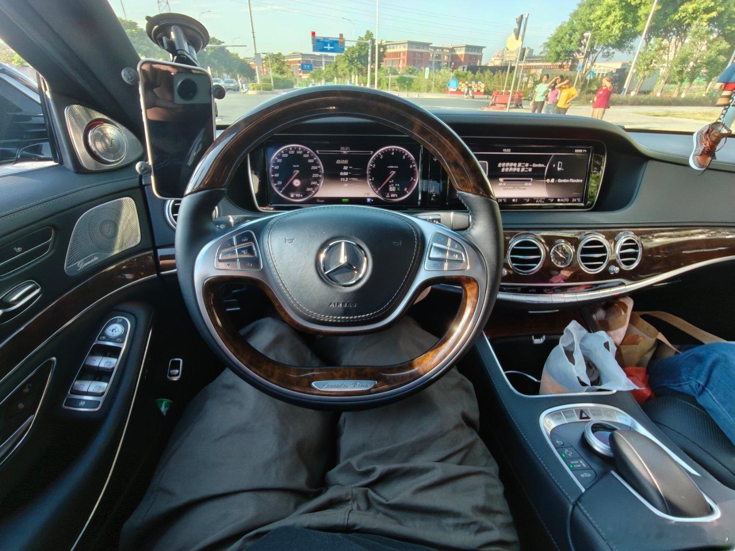 w222比221好开很多，是一台可以代步的S，20几万真系香！袁老师换车找我！ 