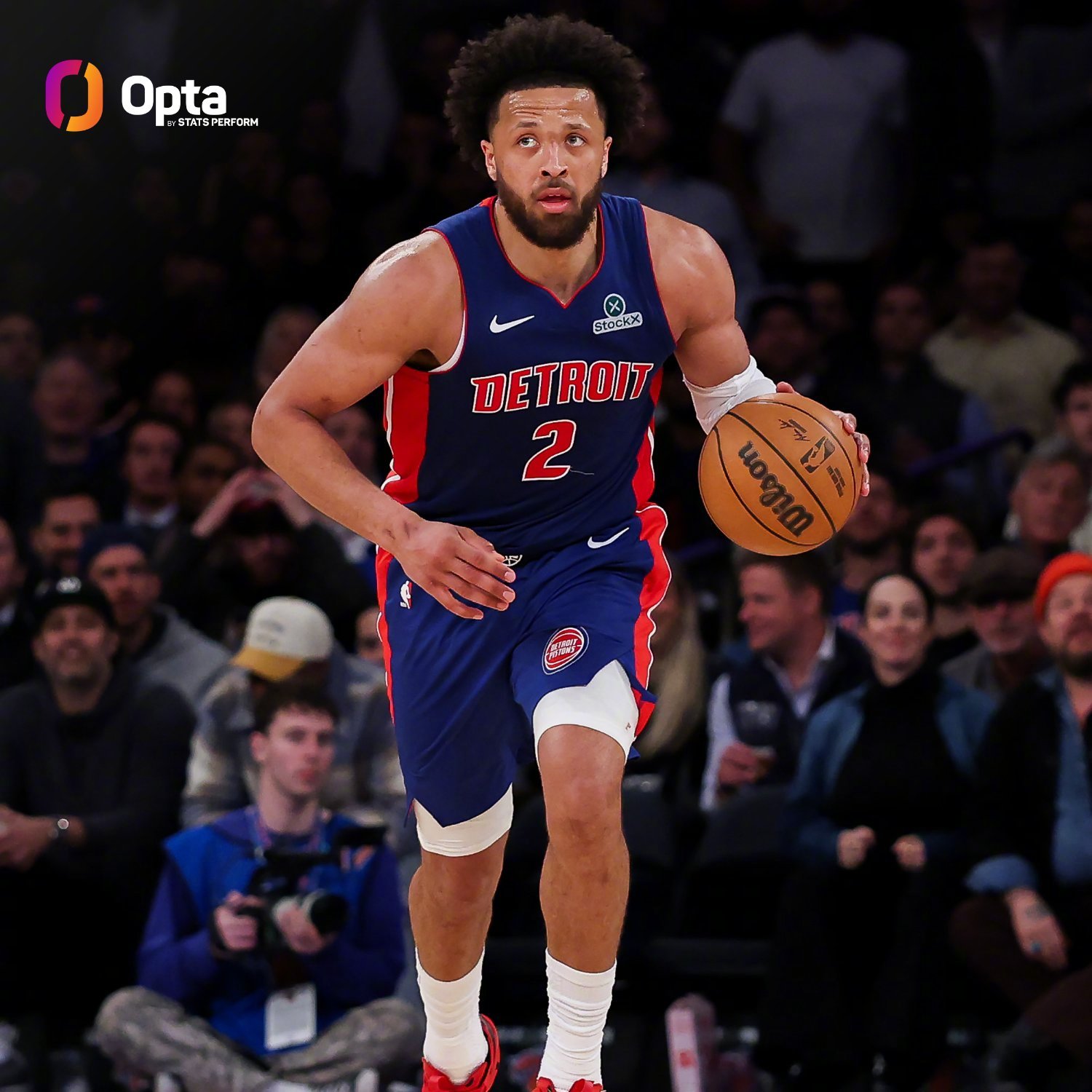 在GQ采访刚说自己是美国最好球员的坎宁安今天就拿出完美答卷。活塞126-111力