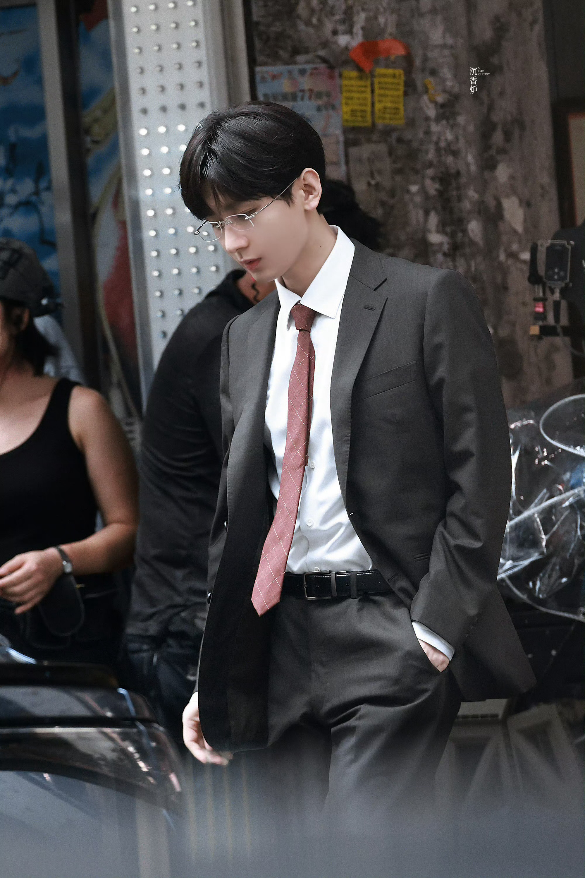 成毅两京十五日cy成毅朱瞻基成毅谈到家人时你自然流露的守护姿态，比任何角色都更真