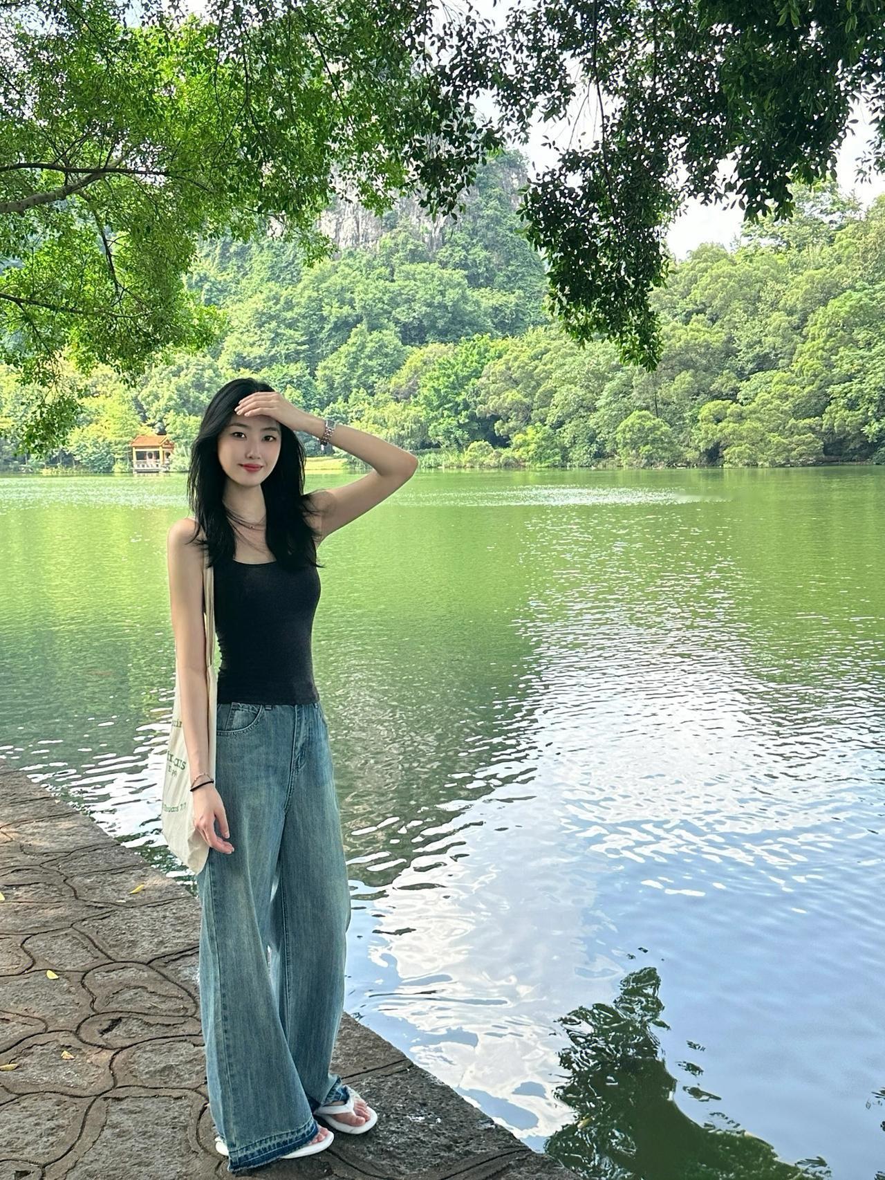 湖边风景美如画