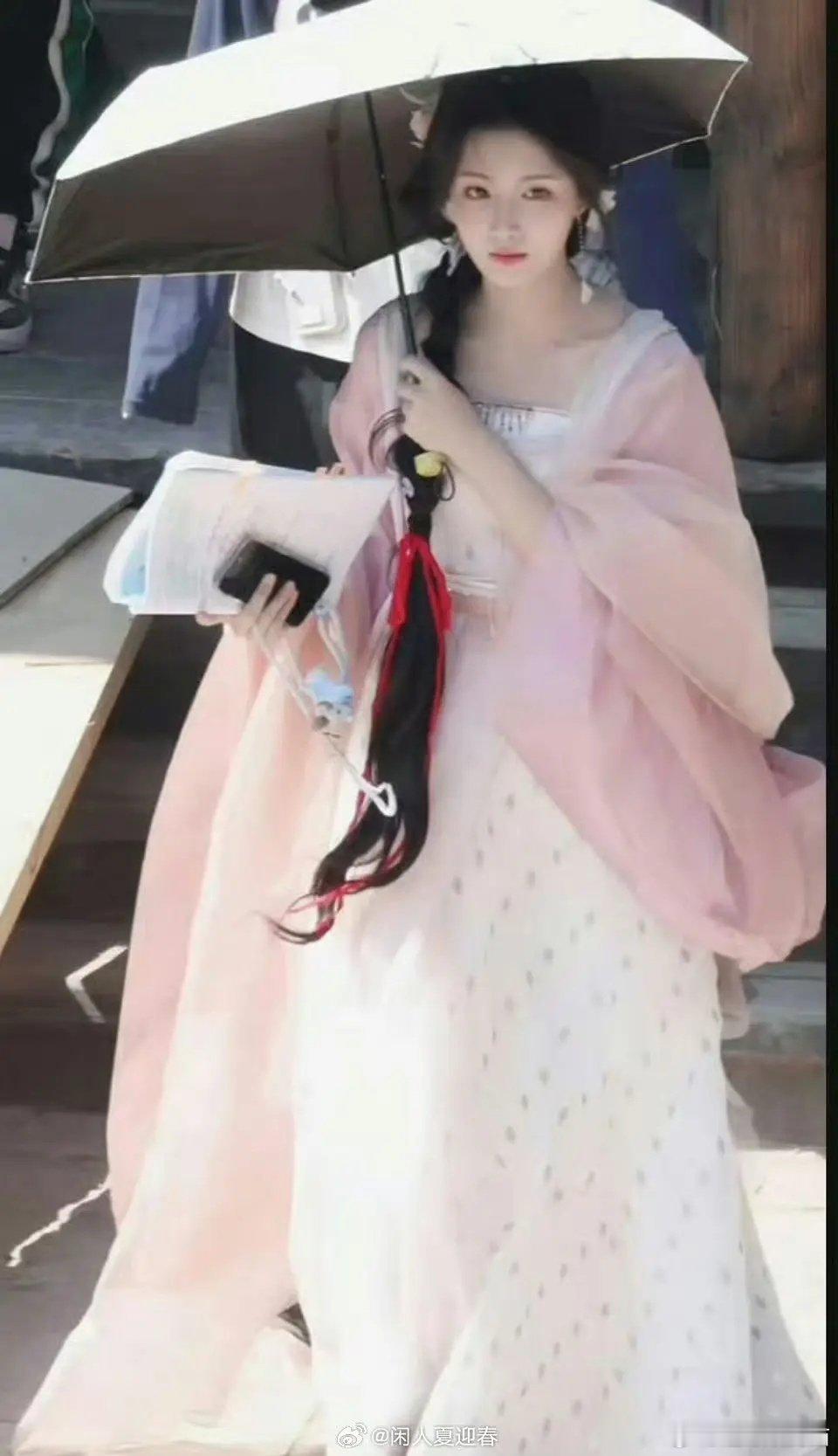 突然get到卢昱晓了，选对妆造她也可以是美女 ​​​