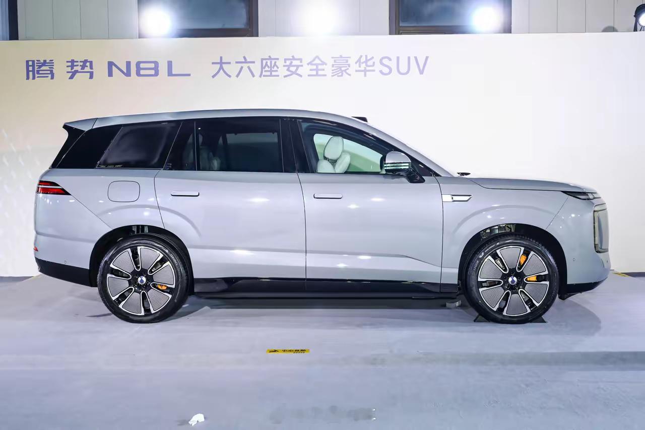N8L只是开始，腾势汽车还有更多后招腾势N8L预售，31.98万起，吸引力很强，