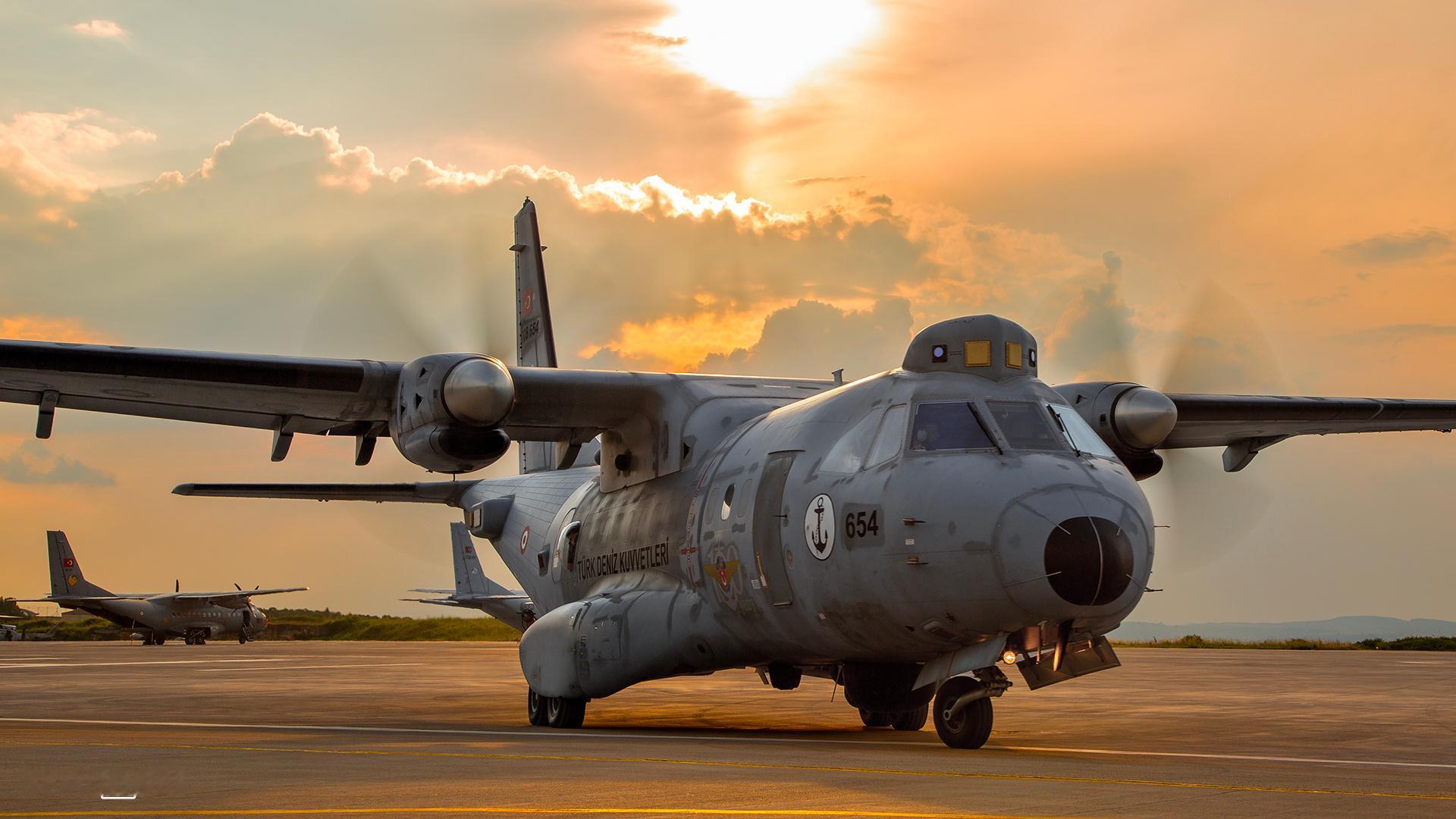 土耳其海军的P-235海巡机摄影：Cem Doğut 