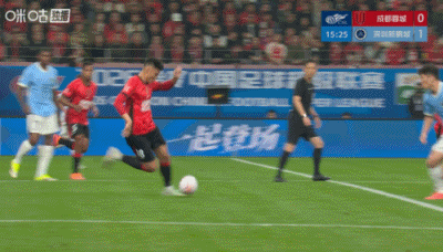 姜至鹏这张红牌看似冤枉，其实真的不冤！
这张红牌发生在中超首轮揭幕战成都蓉城对阵