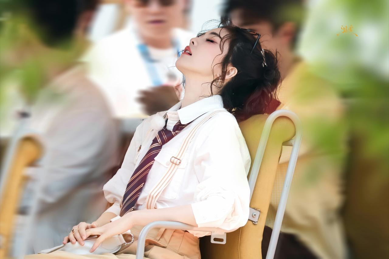 白鹿的审美真的是超越了一大票人！白鹿美的也很超越！期待白鹿腾讯待播剧莫离！交给白