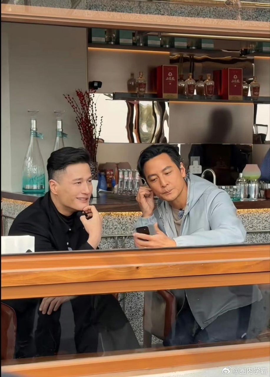 00后已经不认识吴彦祖了风华合伙人 名字如雷贯耳，真人认不出来，这大概是很多老牌