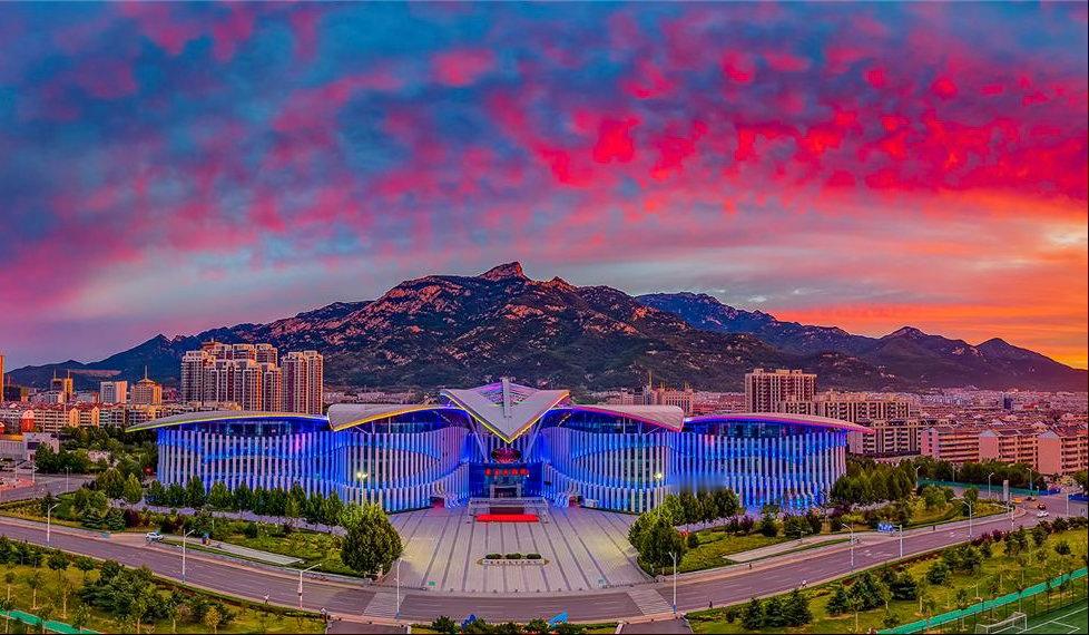 2026中国网络文明大会泰安出差，拍到最美的泰山朝霞。泰安 拥车子旅图 济南·汇