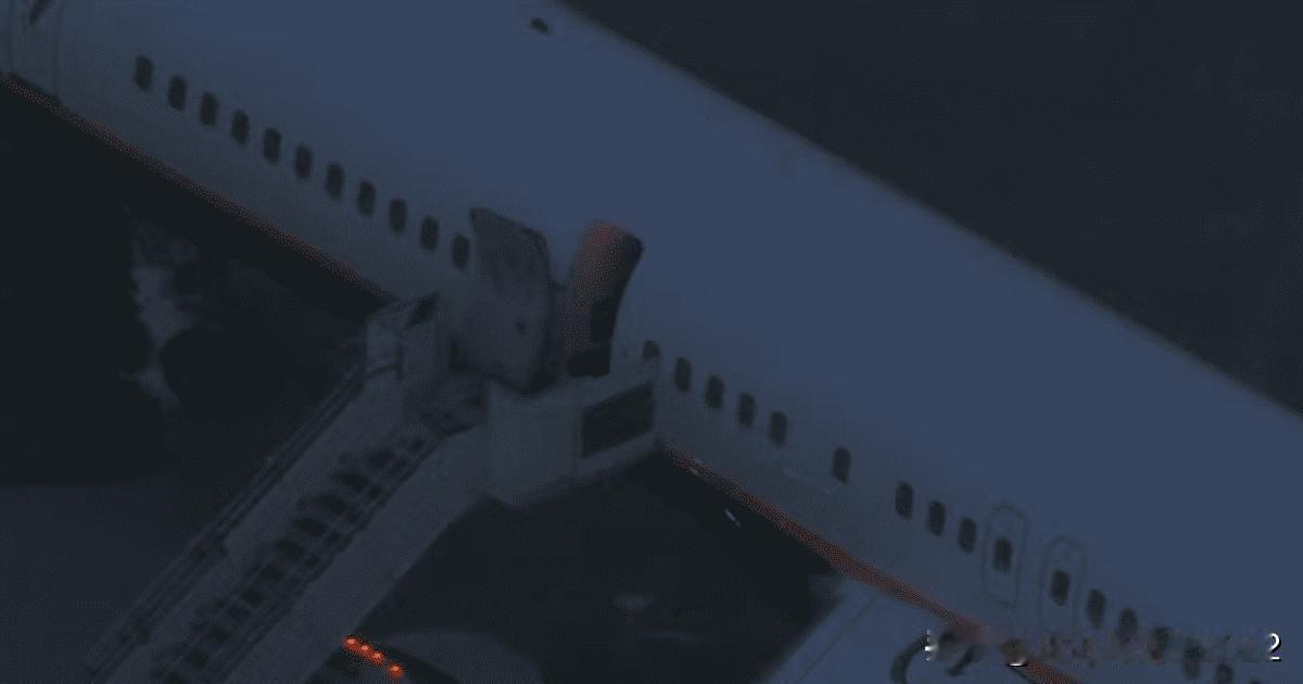 马杜罗被带到纽约：委内瑞拉总统正在准备出庭


委内瑞拉总统马杜罗与妻子弗洛雷斯