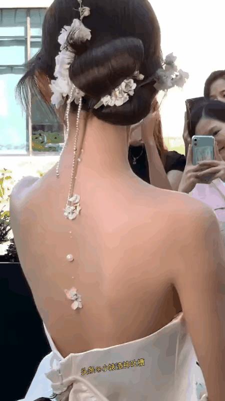 哪个臭小子上辈子修了多大的福气能娶到这样的新娘！[灵光一闪]