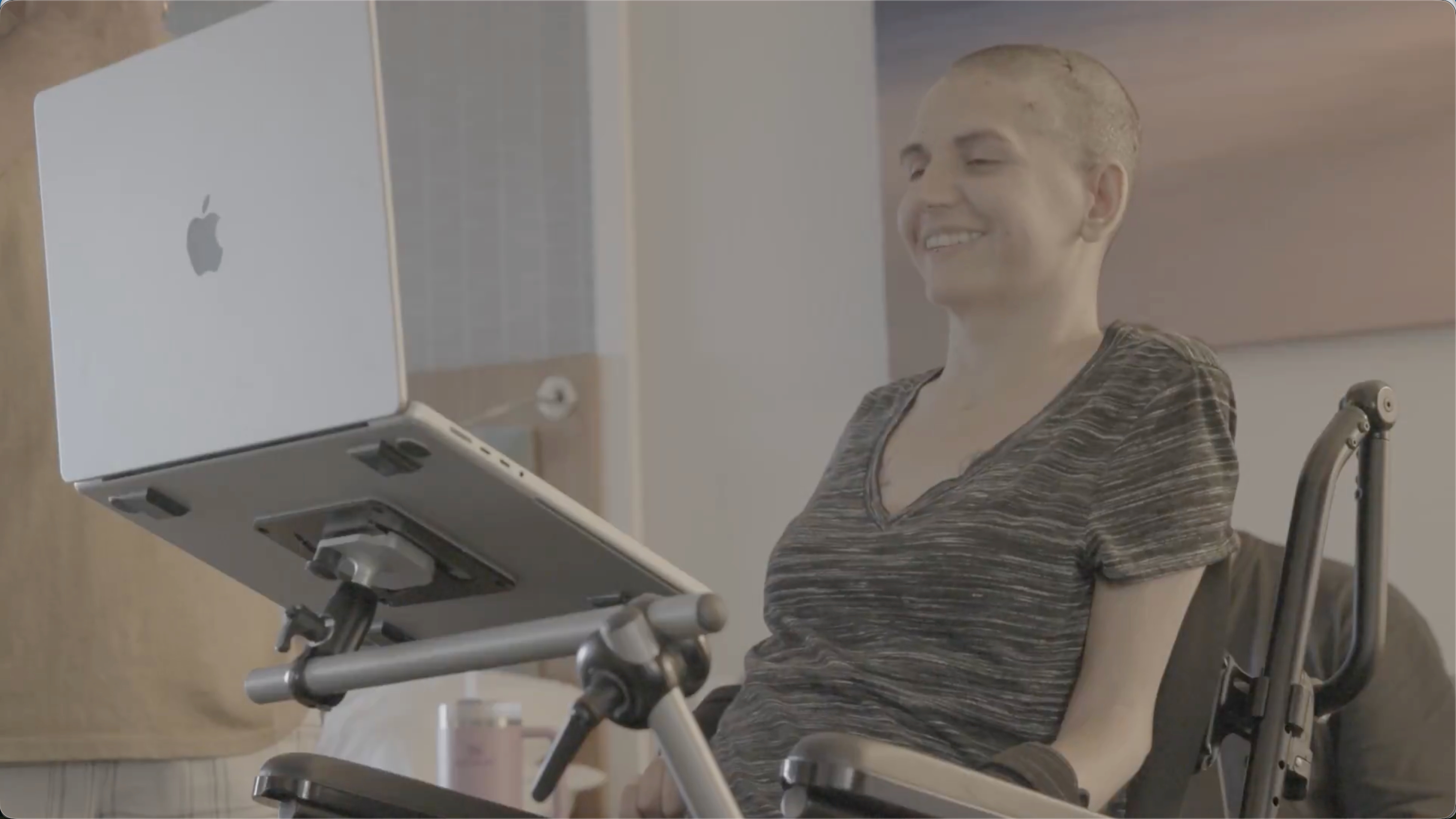 Neuralink官宣全球21名植入者，马斯克透露3倍性能设备及“盲视”将至1月