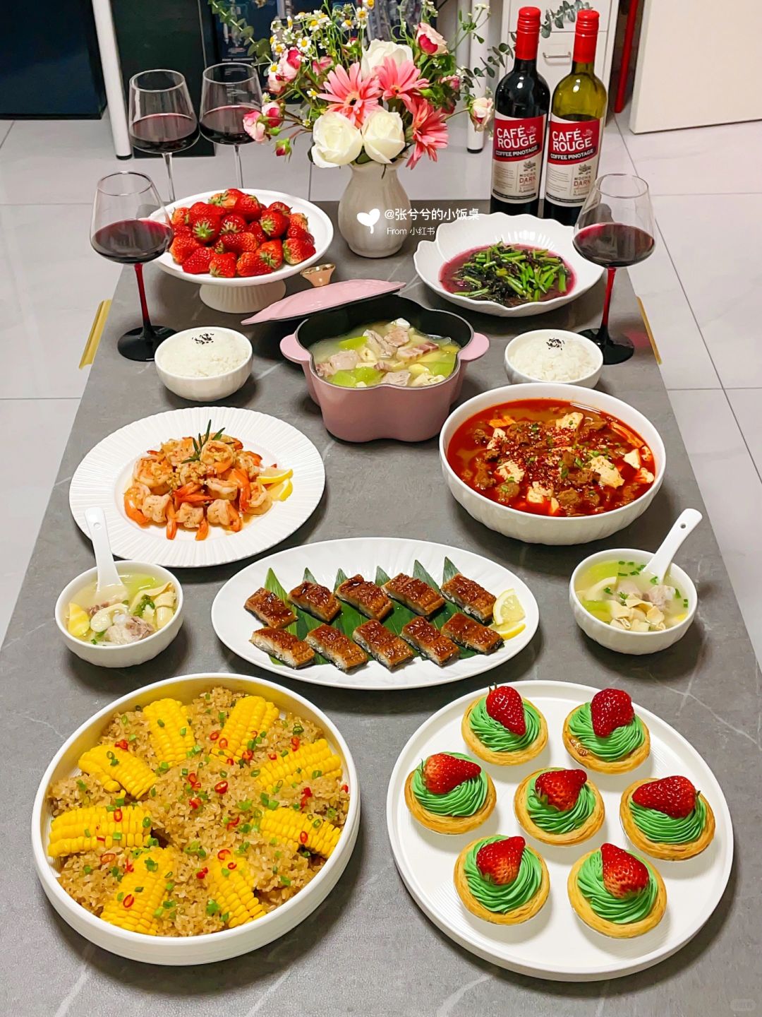 女生就应该：抄得起啤酒瓶，也端得了红酒杯