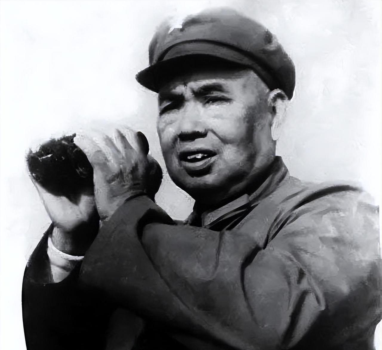 “孙女想吃甘蔗了，我去南京城找！”许世友将军笑着对身边的人说。这位曾经的战场英雄