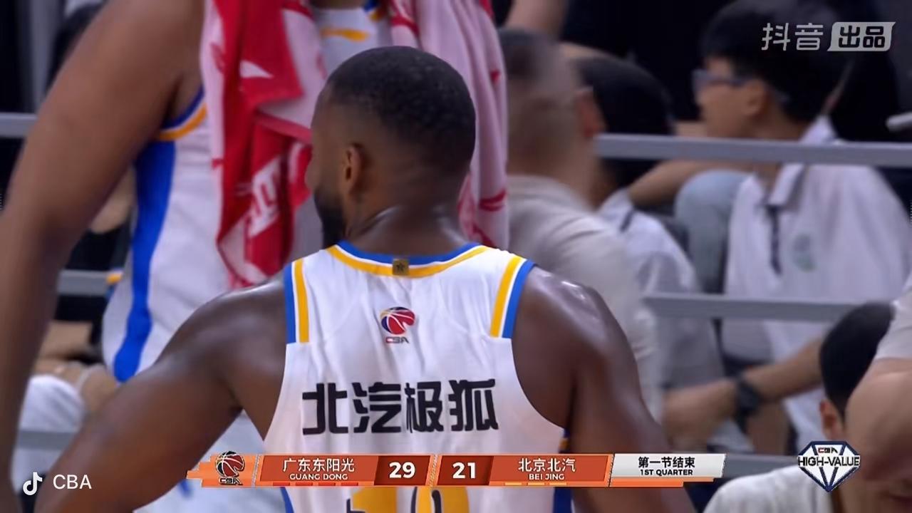 开局11比0，16比1，18比3，这是强强对决吗？

        在刚刚进行