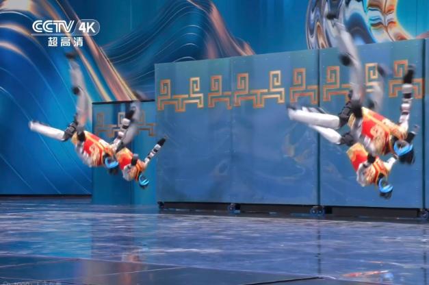 你可能不信，今年春晚最让我后背发凉的，不是明星大腕，而是第四个节目里那群宇树机器