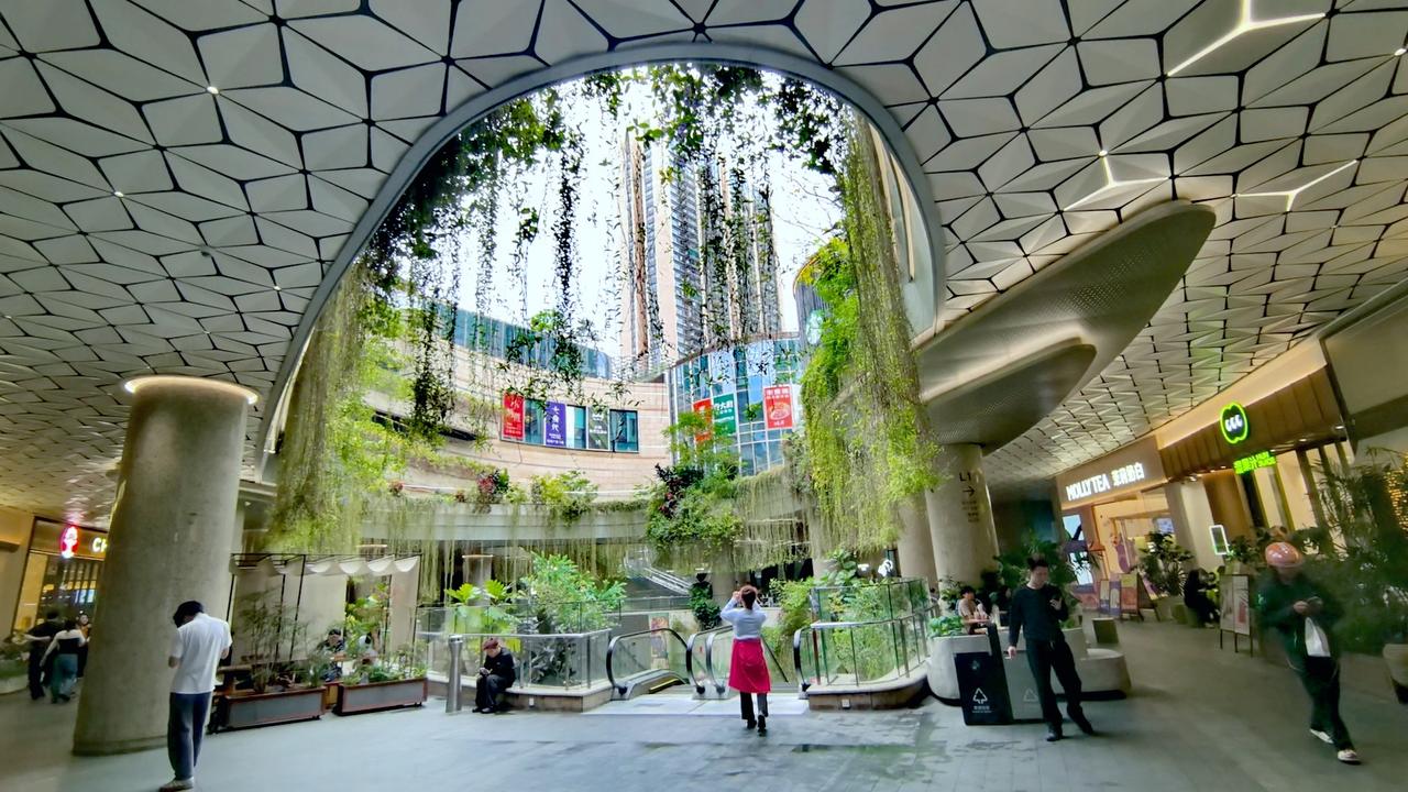 深圳前海壹方城购物中心，是深圳零售总额名列前茅的超级商场。这里不仅汇聚国内外知名