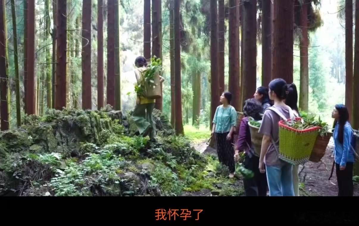 步惊云看完小芳来了段线上脱口秀 步惊云以脱口秀视角解读《小芳》，剧集聚焦女性婚恋
