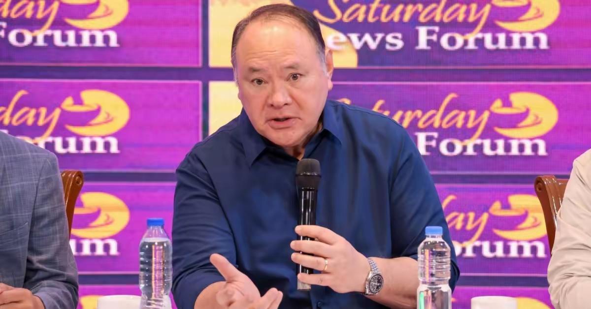 太尴尬啦。菲律宾非法补给仁爱礁军舰被中国阻断后，竟然搬出了日本给自己壮胆。菲律宾