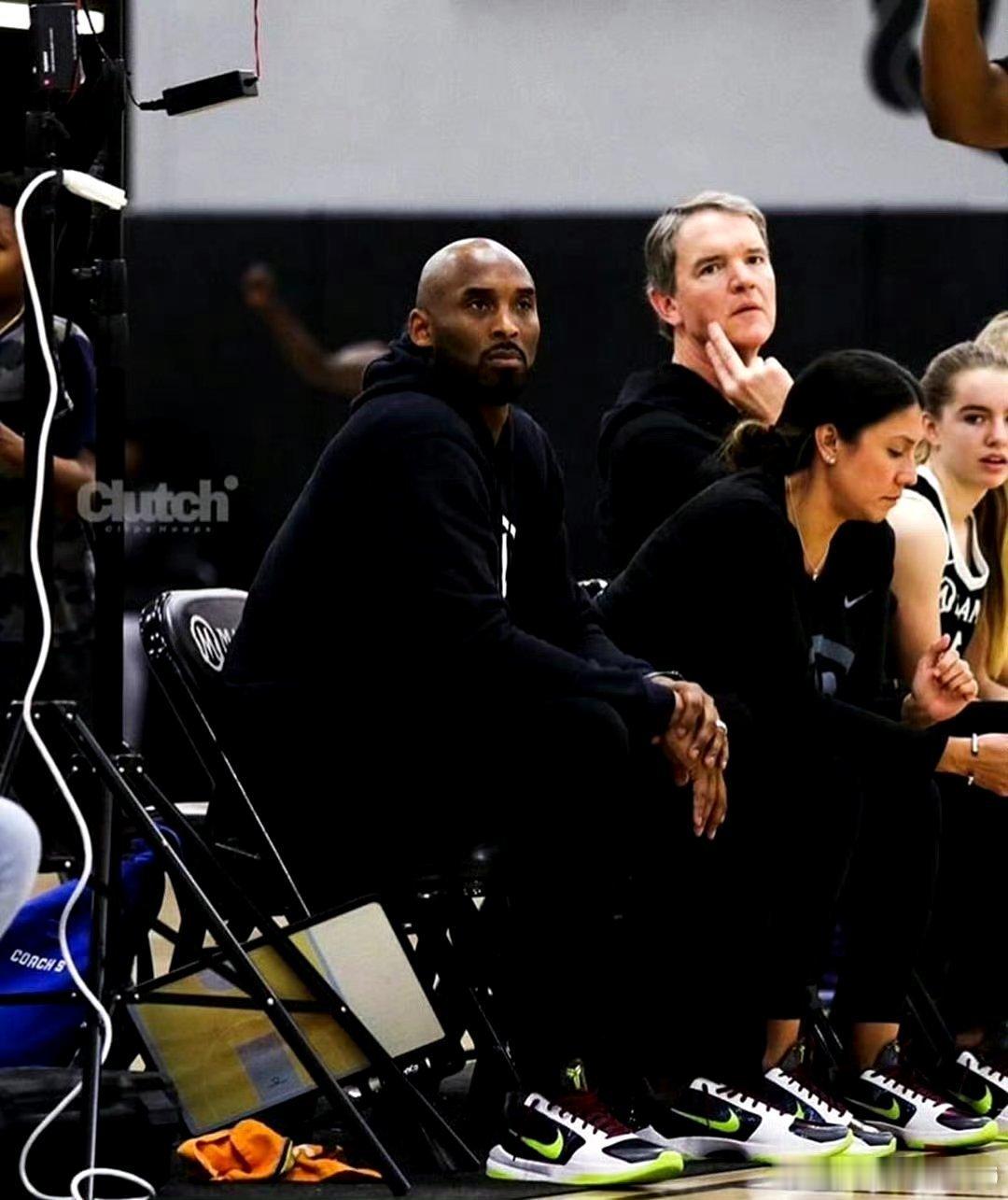 202620262026人生在世，委屈、烦难、辛酸，都是难免，重要的是你得翻过去