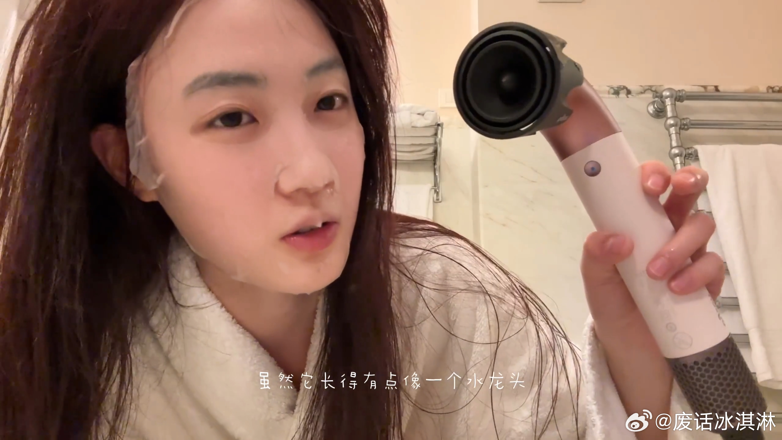 曾宥臻欧洲之旅vlog 看曾宥臻的欧洲vlog，一下子就被她的魅力折服了。自然可
