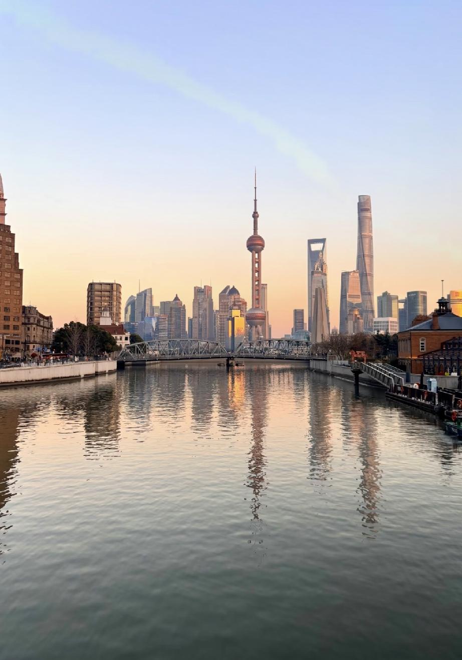 人到老了，
什么养老金，
什么有多少存款，
儿女孝不孝顺，
这些都不重要。
​​